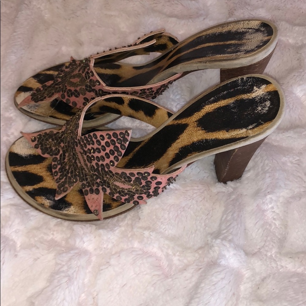 Heels - Picture 2 of 4